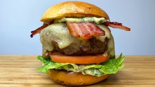 The Best Burger | The Ultimate Crispy Bacon Cheeseburger