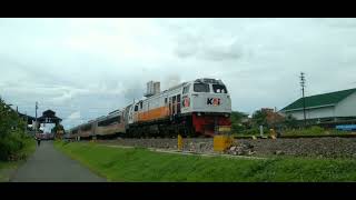 Ka Lodaya Feat Cc 206 13100 Dipo Induk Bd, View Dari Jl. Bedeng Kutoarjo