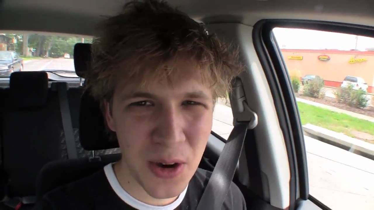 Dan3.0 - In search of a new dishwasher! - In which I eat lunch, search for a new dishwasher, see my dogs and relay a message to you from Mama Brown!