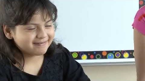 Vowel Owls Sorting Set