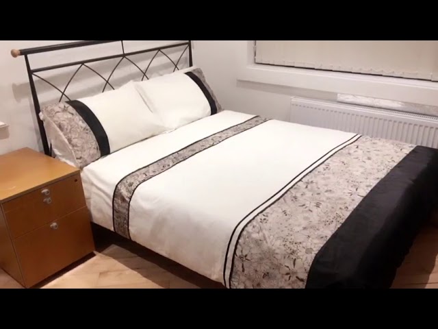 Bright Double Room in UB8 BILLS INC  Main Photo