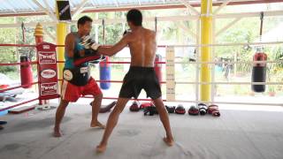 Jab-left mid knee 2