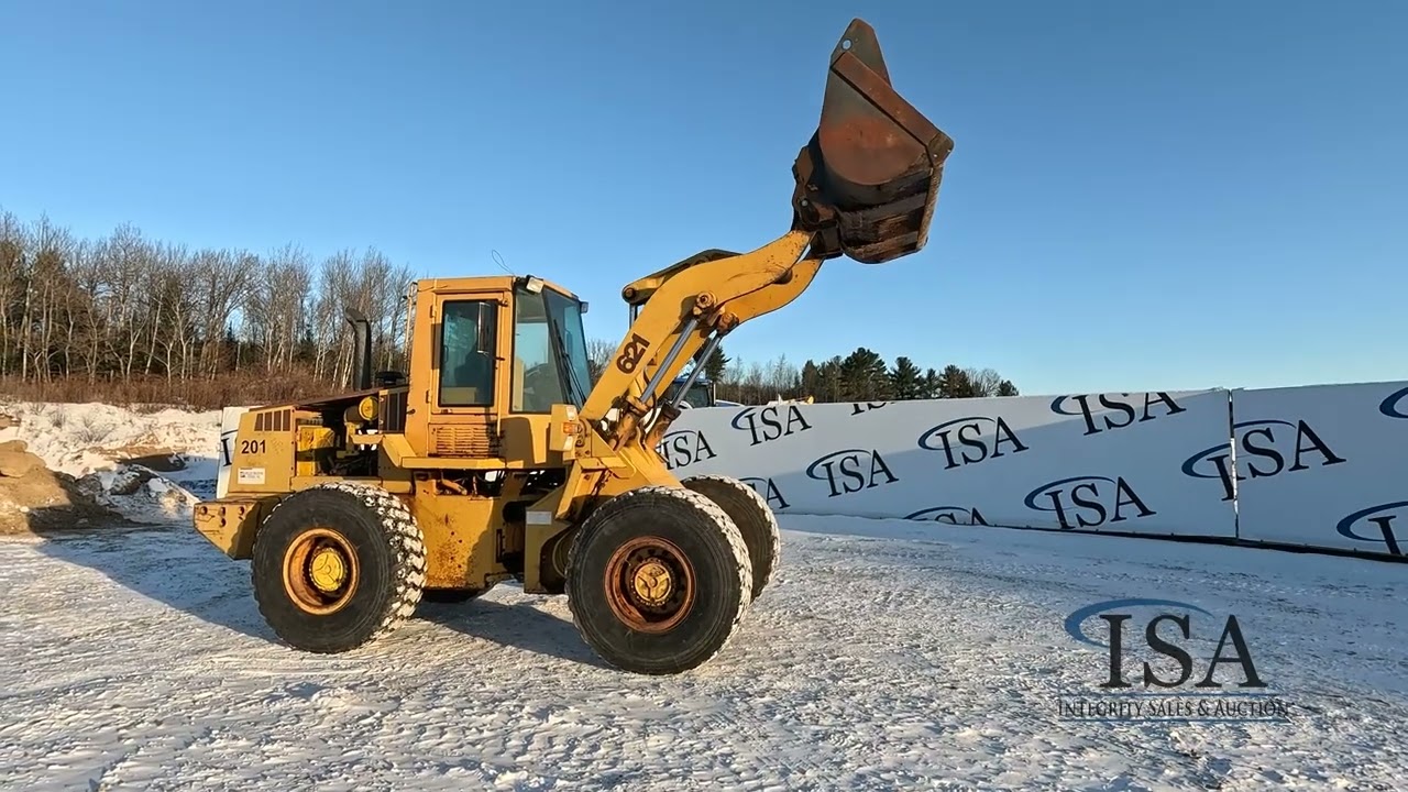 44235 - Case 621 Wheel Loader Will Be Sold At Auction!