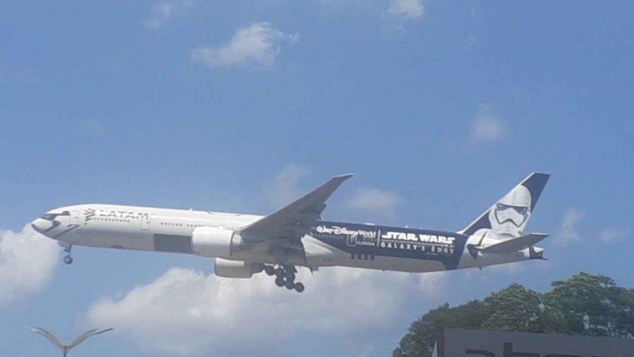 Boeing 777-300ER PT-MUA Star Wars coming from Guarulhos to Manaus