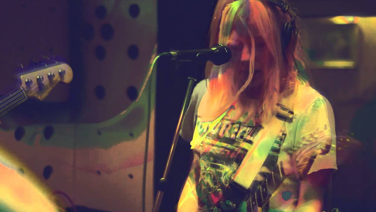 Watch GLINTSHAKE - EVIL (Live@Studio) on YouTube Watch GLINTSHAKE - EVIL (Live@Studio) on YouTube