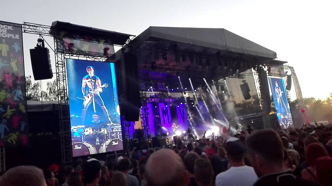 Bullet For My Valentine - Last Fight (Rock for People 2016)