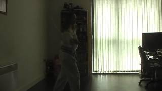 one handed figure 8 bo spin (beginner)