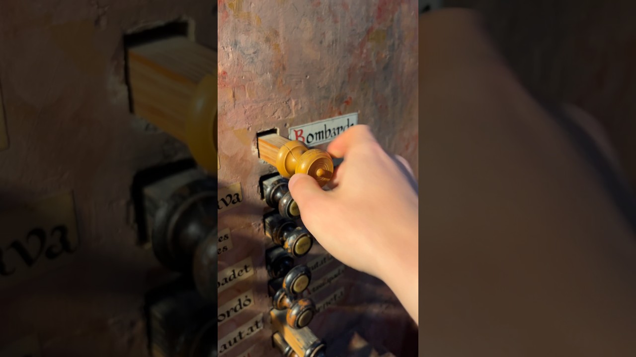 YouTubeでThe LOUDEST Bombarde 16’ I know!! 😍 #organ #music #church #trumpet #pedal #spainを視聴 YouTubeでThe LOUDEST Bombarde 16’ I know!! 😍 #organ #music #church #trumpet #pedal #spainを視聴