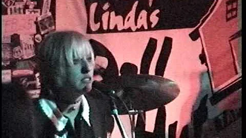 L7   1999 03 13   live @ Linda’s Doll Hut, Anaheim California, USA   48min19 HI8 MASTER