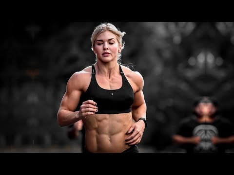 Эта ДЕВУШКА ВЫНОСЛИВЕЕ ТЕБЯ в 1000 раз  МИСС КРОССФИТ Brooke Ence @BWsportsmotiv