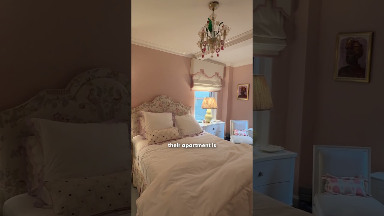 Внутри уютной квартиры на Верхнем Ист-Сайде с пожилой собакой | The Dodo