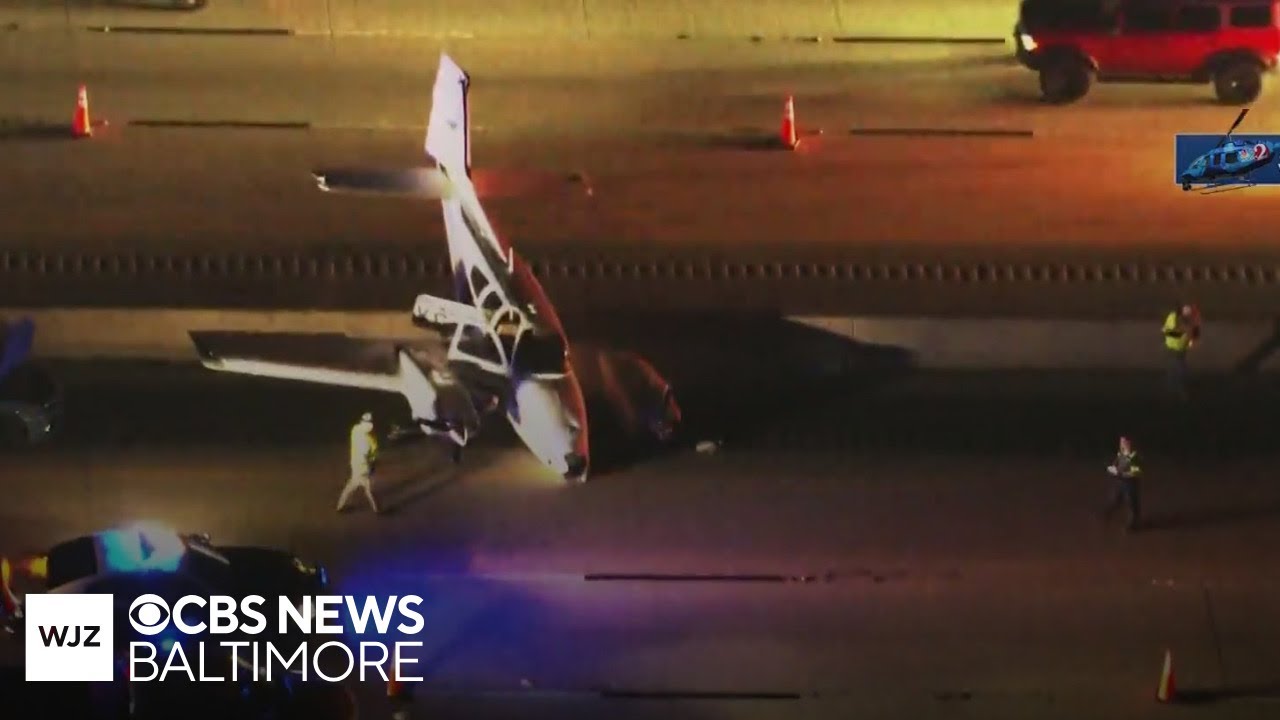 Small plane crashes into car on Florida interstate - YouTube
