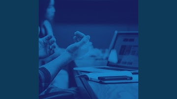 Pulsating Backdrops for Calming Work Days