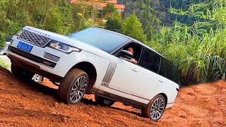 Land Rover Autobiography 3.0L Vs Jeep Wrangler Team Off-Road Driving
