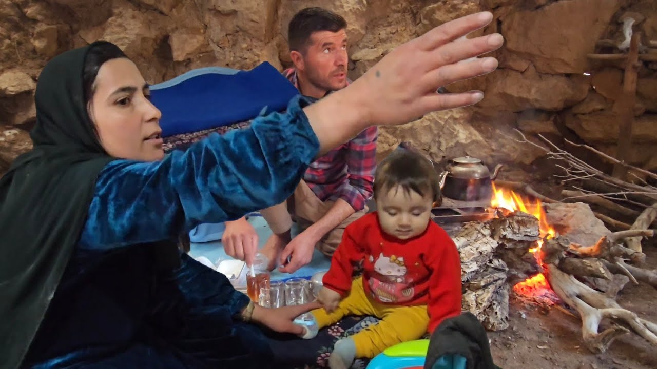 Atabek's return to his family: family happiness together