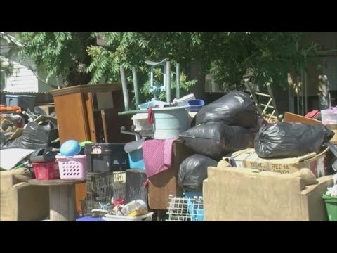 Former TV Host of 'Hoarders' Speaks About the Disorder - YouTube