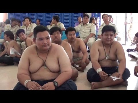 ข้อยกเว้นการเกณฑ์ทหาร น้ำหนัก 2022 New ชายอ้วน 150 กิโลร่วมเกณฑ์ทหารอำเภอโพธิ์ทองคึกคัก