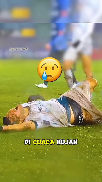 When playing ball in rainy weather 🥶 !