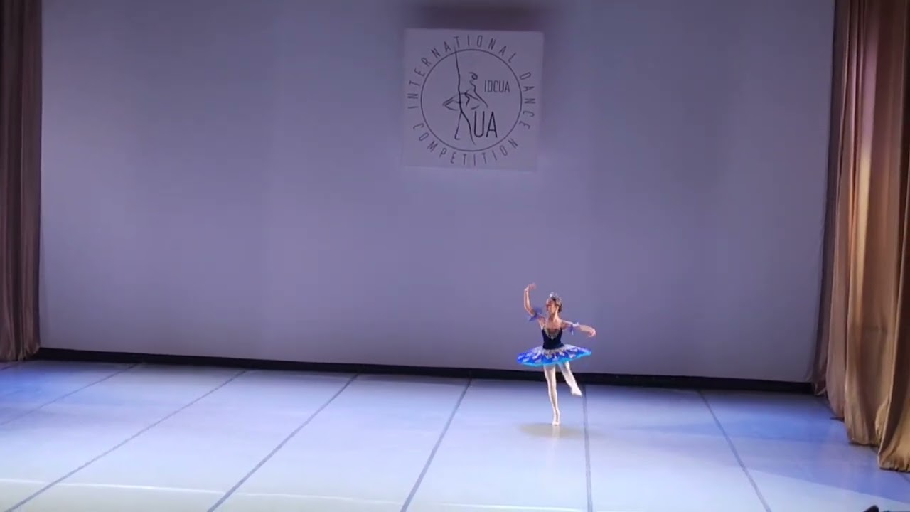 Груздєва Ніколь. Варіація з балету 