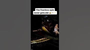 Taylor Swift doing the Fearless spin🫶🏻💛✨  #taylorswift #erastour #fearless #theerastour