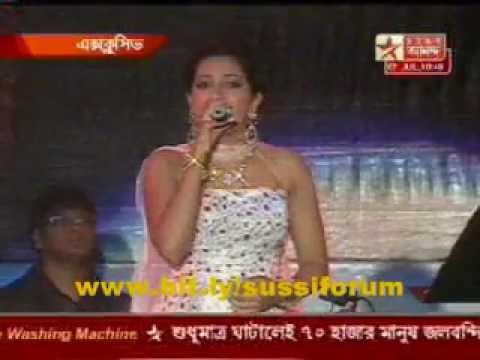 Shreya Ghoshal singing Madhu malati at Banga Sammelan