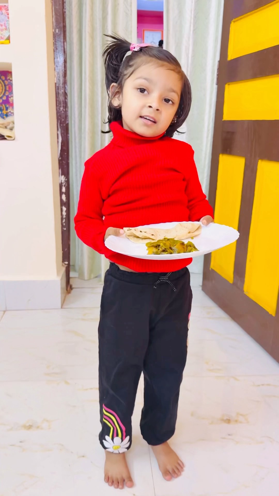 Tooktook aur mummy kisne kisko khana khilaya?