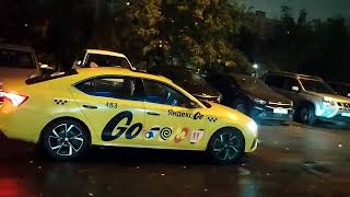 Шкода Октавия А8! Яндекс такси. Первый штраф 4500 рублей за знак 3.27, остановка запрещена!!!