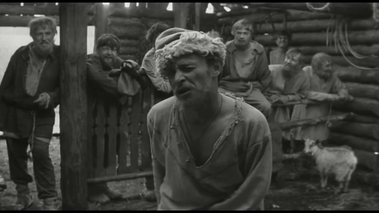 А. Тарковский. "Андрей Рублёв", 1966. "Скоморох" - YouTube
