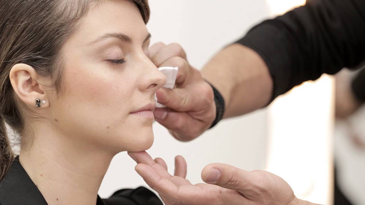 video BIODERMA Sensibio H2O Mizellen-Reinigungswasser