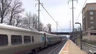 Acela(Amtrak) Train gives Epic Horn Show at North Elizabeth