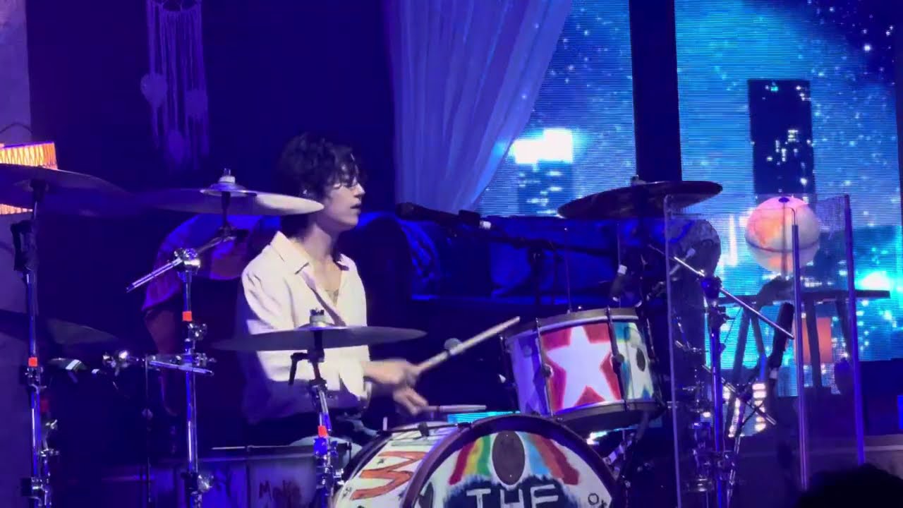 NEBULA - THE ROSE |PARIS| {FANCAM} 250613