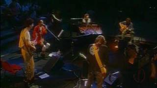 Video thumbnail of "CSI - ... and the radio plays (live @ Acoustica Videomusic)"
