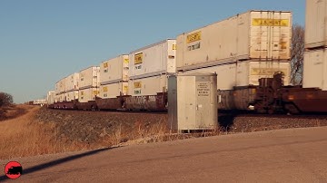 BNSF JB Hunt Intermodal in Late Afternoon - 1/29/22