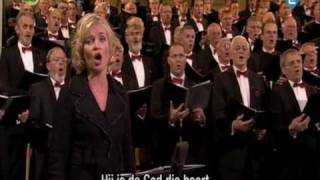 Video thumbnail of "Nederland Zingt Er Is Een God Die Hoort"