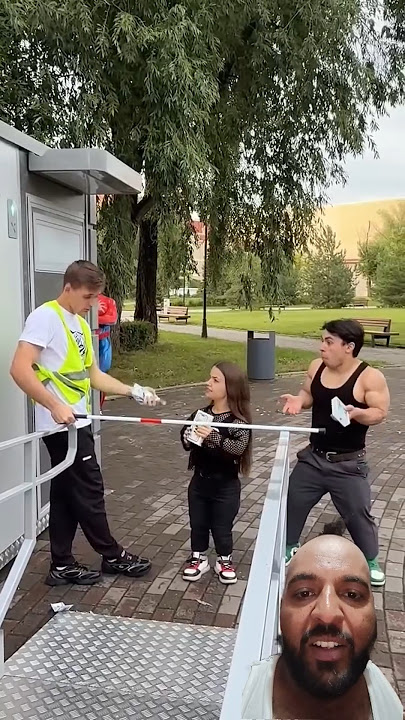 Wait 4 it !? 🤪🤪😛😛🤣🤣🤣🤣 #unitedstates #funnyprank #funny