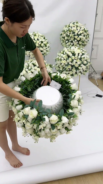 Large Artificial Flower Ball Silk Table Flower Centerpiece Luxury Wedding Decor #wedding #table#diy