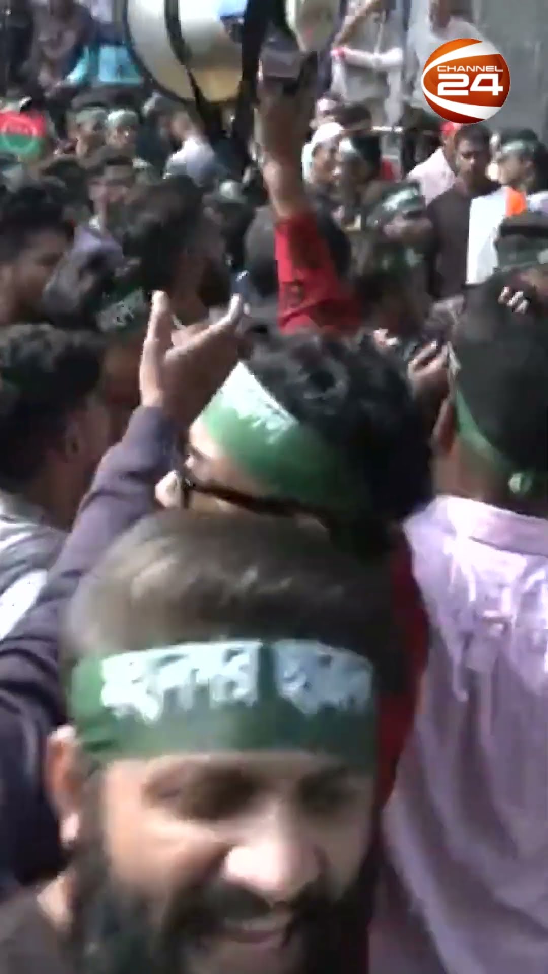 দফায় দফায় হাতাহাতির মধ্যদিয়ে শেষ হলো ছাত্রদলের প্রতিষ্ঠাবার্ষিকী #barishal #news #bnp #Channel24