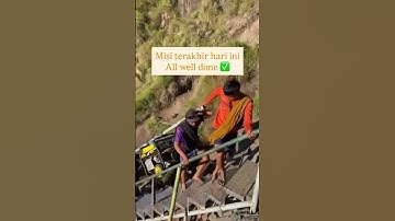 Tim dari TNI DAN PORTER RINJANI membawa pulang sebagian barang yg tidak dipake lagi #porter #shots