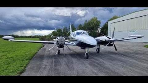 Two test flights of 11-bladed propeller on a Piper Cheyenne