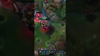 Casi se salva #riven #leagueoflegends #ranked #gaming #lol #lolgameplay #lolriven