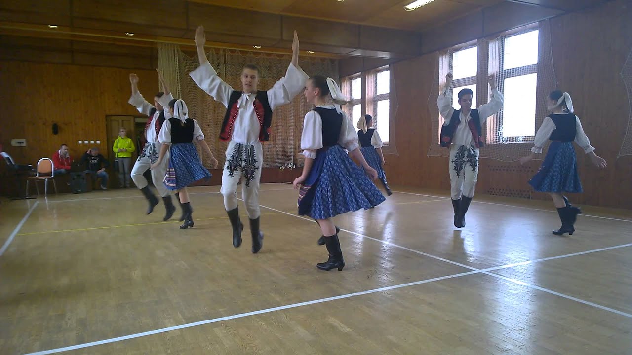 Folklórny súbor Kolíska v Dubnici nad Váhom - tanec Trenčín