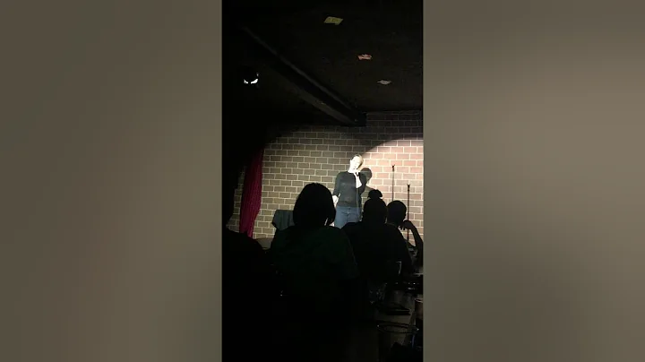 Gina Scanlon - HAHA Comedy Club
