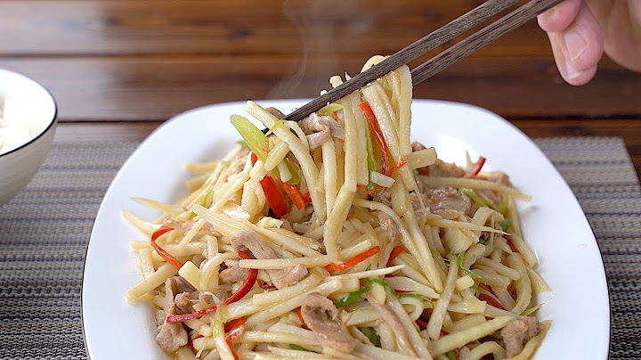 【1mintips】竹筍炒肉絲，媽媽味的家常菜。竹筍不苦好吃的秘訣：先燙竹筍!！一掃而空的下飯菜，秘訣想不到這麼簡單！！ - 天天要聞