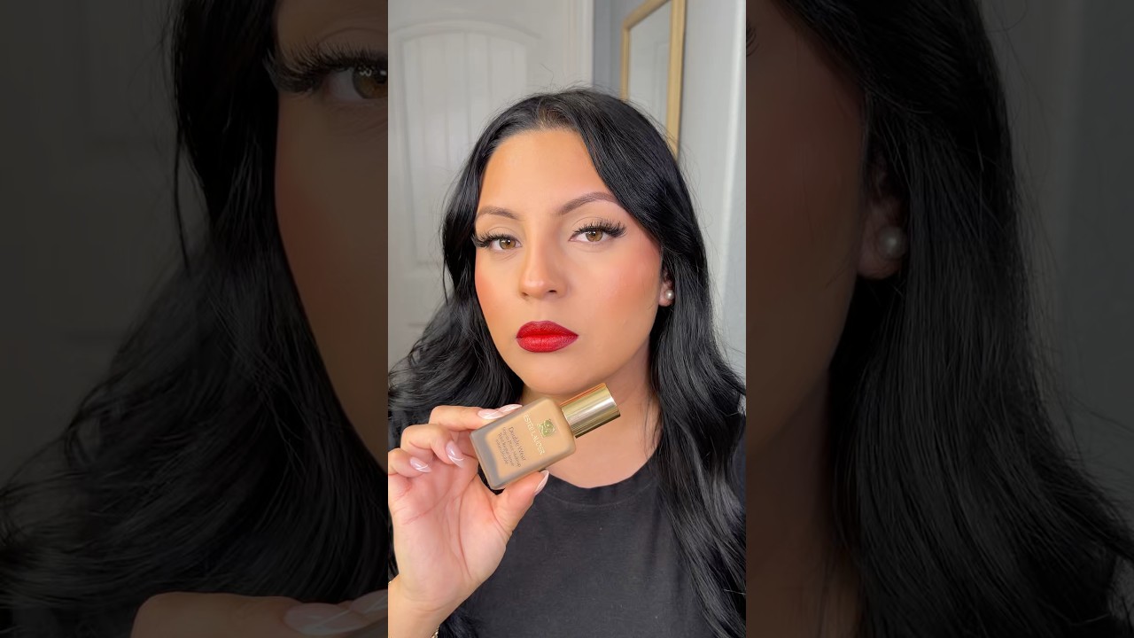 Classic red lip makeup 