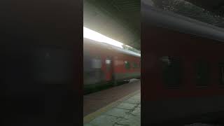 100+ speed Express Train #highspeedtrain screenshot 5