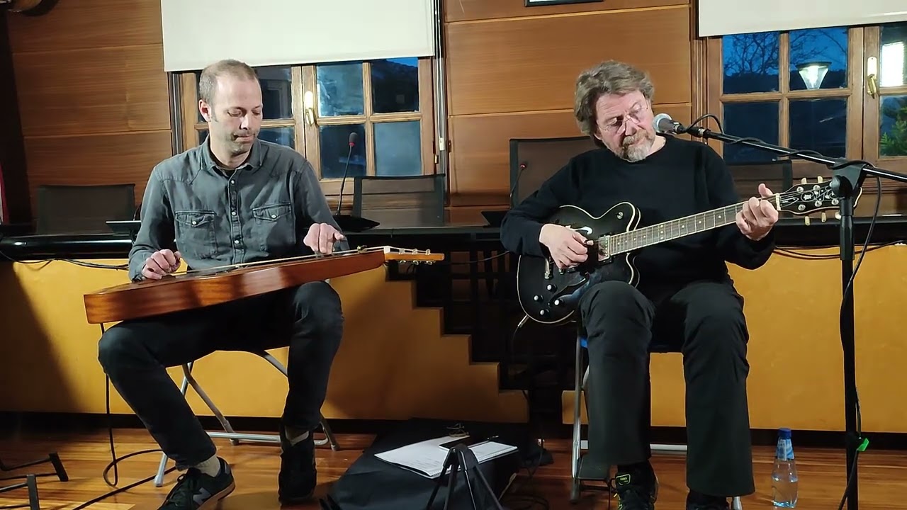 Bahoa urrutirat, Txomin Artola eta Urbil Artola