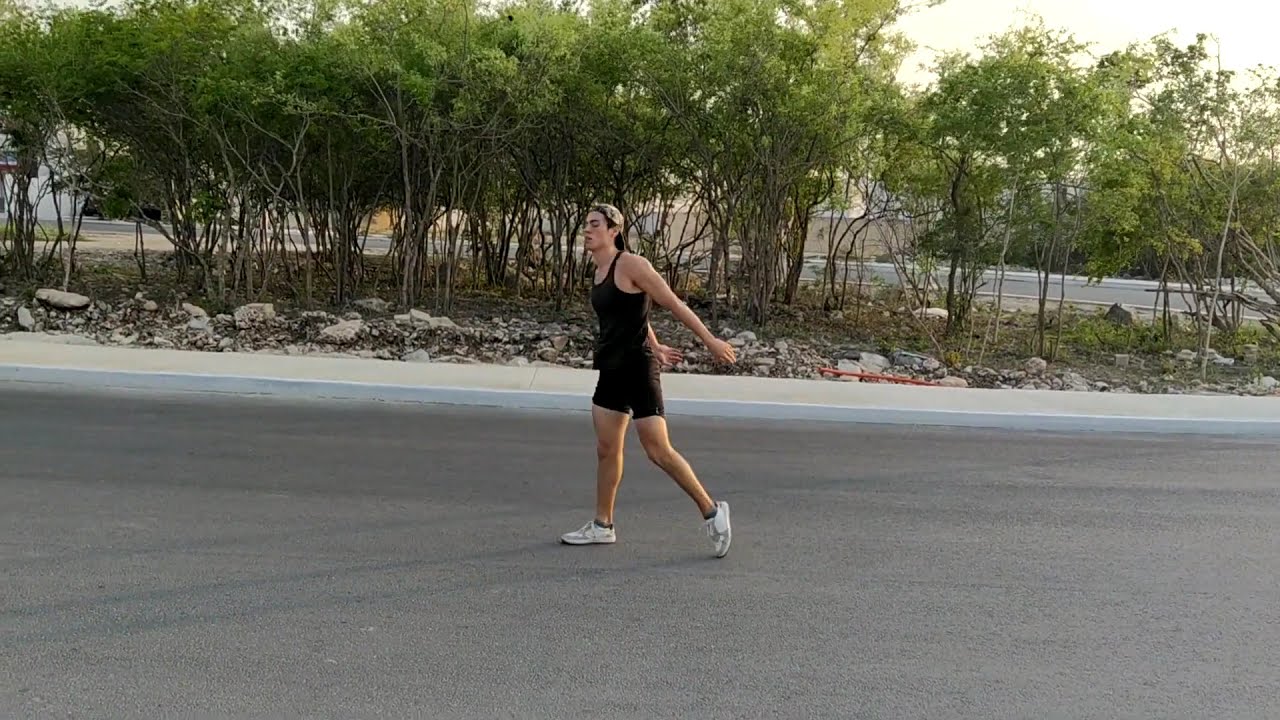 Explosive Lunges - YouTube