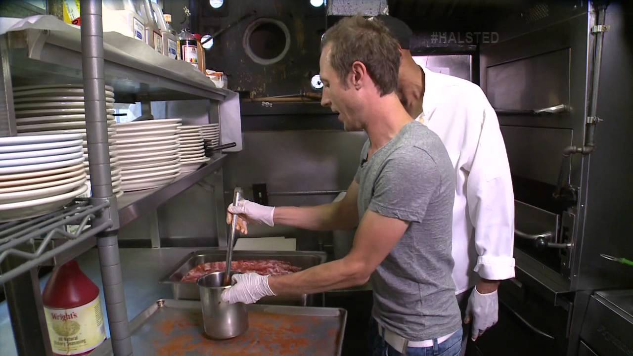 Chicago's Best of Halsted: Schaller's Pump - YouTube