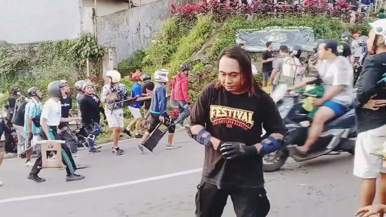 Gledekan Gank Permainan Seru Setiap hari Minggu Jam 04.00-06.00 di Jalur Tretes Prigen Pandaan