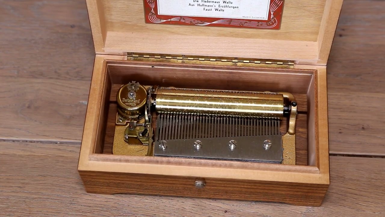 JaWo AmpTech Vintage 6 airs Thorens music box